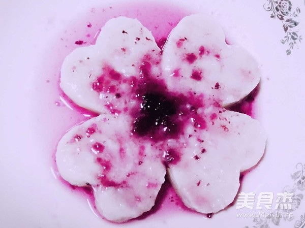 <a href=/shicai/guopin/LanMei/index.html target=_blank><u>蓝莓</u></a><a href=/shicai/shucai/ShanYao/index.html target=_blank><u>山药</u></a>糕的做法