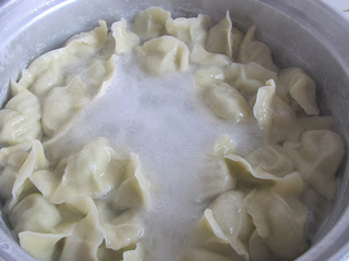 <a href=/shicai/shucai/JiuCai/index.html target=_blank><u>韭菜</u></a><a href=/shicai/rouqin/ZhuRou/index.html target=_blank><u>猪肉</u></a>水饺