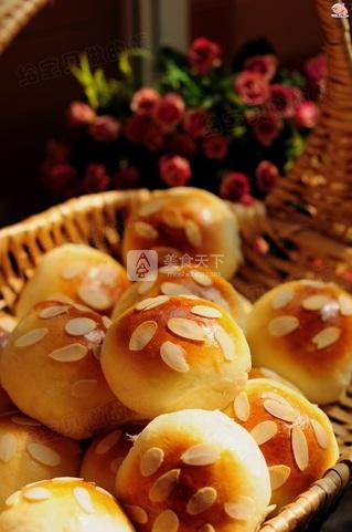 <a href=/shicai/mimian/SuanNai/index.html target=_blank><u>酸奶</u></a>餐包