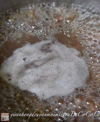 薏仁<a href=/shicai/mimian/HongDou/index.html target=_blank><u>红豆</u></a><a href=/shicai/mimian/YanMai/index.html target=_blank><u>燕麦</u></a>米粥