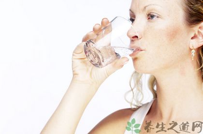 多喝水对肾好吗?正确喝水才养肾