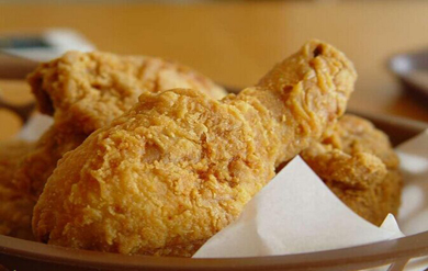 炸<a href=/shicai/rouqin/JiTui/index.html target=_blank><u>鸡腿</u></a>怎么做