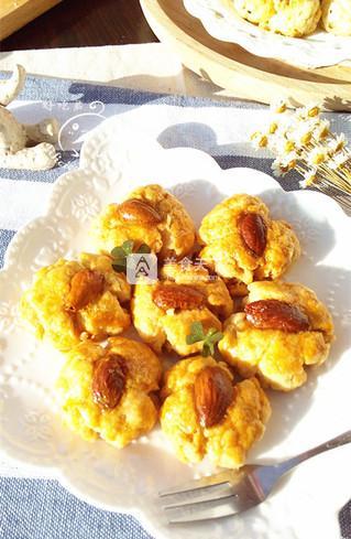 <a href=/shicai/guopin/XingRen/index.html target=_blank><u><a href=/shicai/guopin/Xing/index.html target=_blank><u>杏</u></a>仁</u></a><a href=/shicai/mimian/YanMai/index.html target=_blank><u>燕麦</u></a>小酥饼