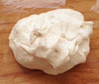 <a href=/shicai/rouqin/NiuRou/index.html target=_blank><u>牛肉</u></a>酥饼