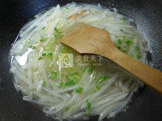 开洋<a href=/shicai/shucai/LuoBo/index.html target=_blank><u>萝卜</u></a>汤