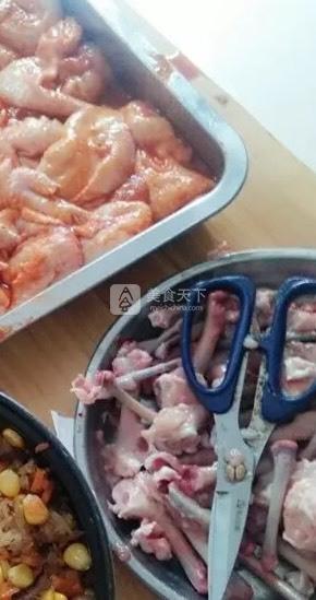 <a href=/shicai/rouqin/JiChi/index.html target=_blank><u>鸡翅</u></a>包饭