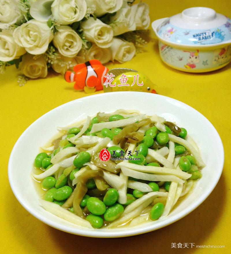 <a href=/shicai/shucai/ZhaCai/index.html target=_blank><u>榨菜</u></a>丝<a href=/shicai/shucai/JiaoBai/index.html target=_blank><u>茭白</u></a>炒<a href=/shicai/shucai/MaoDou/index.html target=_blank><u>毛豆</u></a>