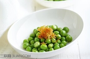 贝松<a href=/shicai/mimian/QingDou/index.html target=_blank><u>青豆</u></a>仁的做法