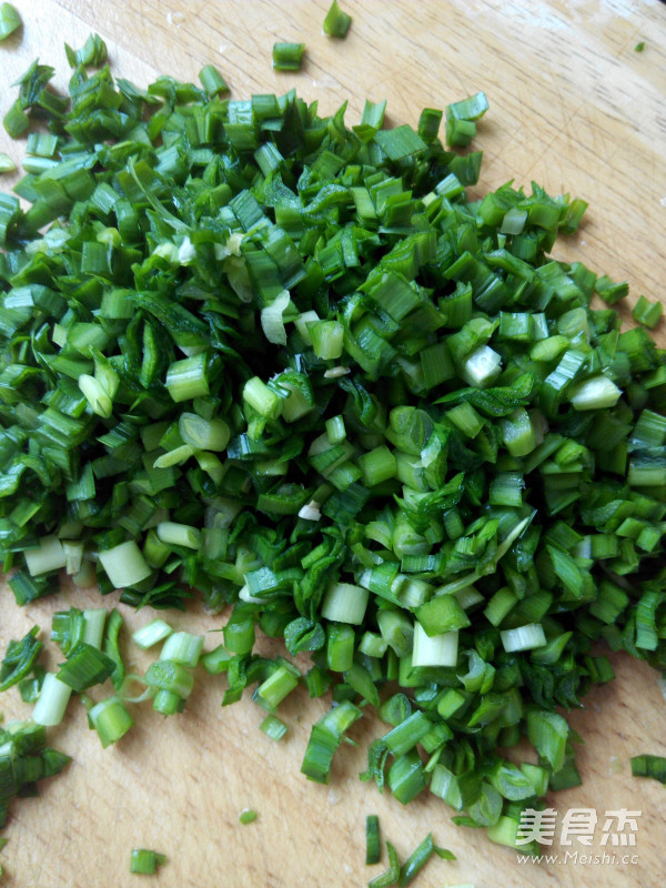 <a href=/shicai/rouqin/ZhuRou/index.html target=_blank><u>猪肉</u></a><a href=/shicai/shucai/BaiCai/index.html target=_blank><u>白菜</u></a><a href=/shicai/shucai/JiuCai/index.html target=_blank><u>韭菜</u></a>饺子馅的做法