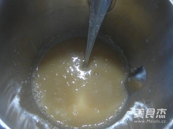 <a href=/shicai/shucai/ShanYao/index.html target=_blank><u>山药</u></a><a href=/shicai/guopin/GuiYuan/index.html target=_blank><u>桂圆</u></a>米糊的做法