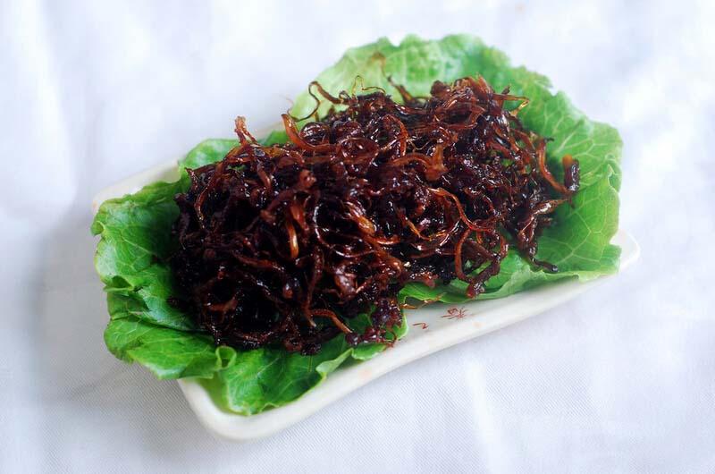 灯影<a href=/shicai/rouqin/NiuRou/index.html target=_blank><u>牛肉</u></a>丝3