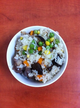 <a href=/shicai/rouqin/PaiGu/index.html target=_blank><u>排骨</u></a>杂蔬饭