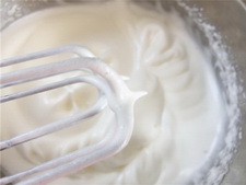 古典<a href=/shicai/mimian/QiaoKeLi/index.html target=_blank><u>巧克力</u></a>蛋糕步骤6