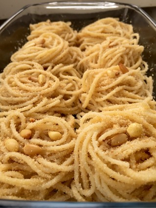 松仁<a href=/shicai/mimian/NaiLao/index.html target=_blank><u>奶酪</u></a><a href=/shicai/mimian/YiMian/index.html target=_blank><u>意面</u></a>