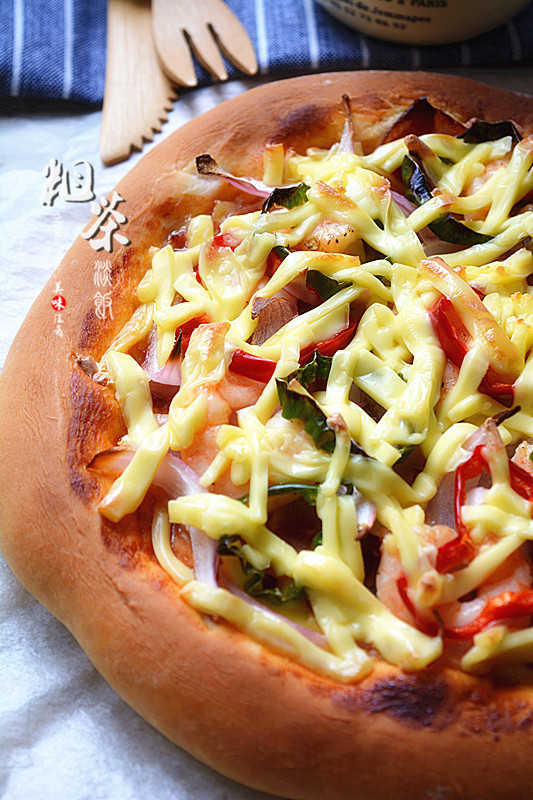 虾仁<a href=/shicai/rouqin/PeiGen/index.html target=_blank><u>培根</u></a>披萨