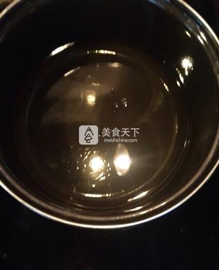炸<a href=/shicai/shucai/HongShu/index.html target=_blank><u>红薯</u></a>球