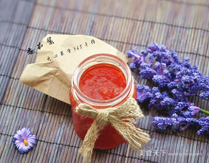自制可用于裱花的<a href=/shicai/diaoweipin/FanQieJiang/index.html target=_blank><u>番茄酱</u></a>