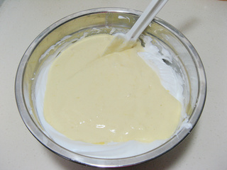 椰蓉<a href=zt/qifengdg target=_blank><u>戚风蛋糕</u></a>