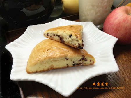 <a href=/shicai/guopin/ManYueMei/index.html target=_blank><u>蔓越莓</u></a><a href=/shicai/mimian/NaiYou/index.html target=_blank><u>奶油</u></a>司康