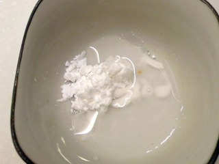 <a href=/shicai/shucai/XiangCai/index.html target=_blank><u>香菜</u></a>红萝丝煎蛋