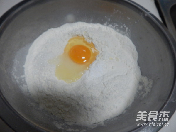 香酥<a href=/shicai/mimian/YouTiao/index.html target=_blank><u>油条</u></a>的做法