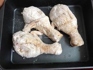 香酥烤<a href=/shicai/rouqin/JiTui/index.html target=_blank><u>鸡腿</u></a>