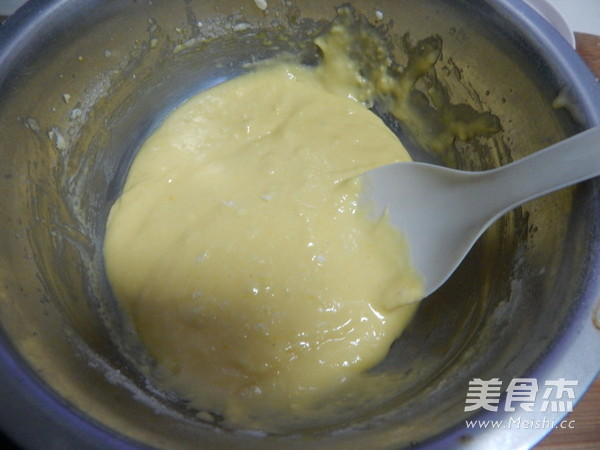 黄<a href=/shicai/guopin/Tao/index.html target=_blank><u>桃</u></a>果酱蛋糕卷的做法