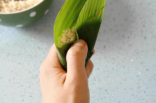 圆锥碱水白米粽