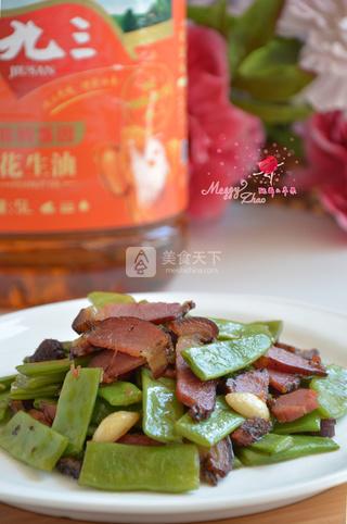 <a href=/shicai/rouqin/LaRou/index.html target=_blank><u>腊肉</u></a>炒<a href=/shicai/shucai/DouJiao/index.html target=_blank><u>豆角</u></a>