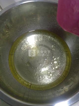 提子<a href=zt/qifengdg target=_blank><u>戚风蛋糕</u></a>