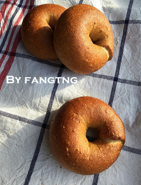 <a href=/shicai/mimian/YanMai/index.html target=_blank><u>燕麦</u></a>杂粮贝果的做法