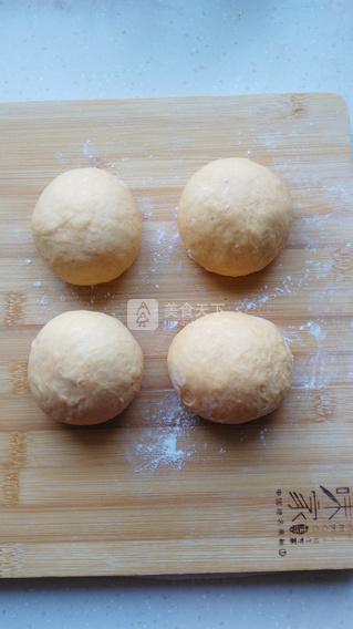 <a href=/shicai/mimian/QiaoKeLi/index.html target=_blank><u>巧克力</u></a><a href=/shicai/shucai/HongShu/index.html target=_blank><u>红薯</u></a><a href=/shicai/mimian/MianBao/index.html target=_blank><u>面包</u></a>