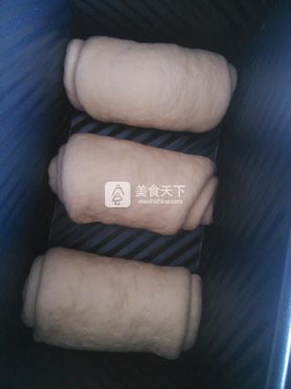 中种<a href=/shicai/mimian/LianRu/index.html target=_blank><u>炼乳</u></a><a href=/shicai/mimian/TuSi/index.html target=_blank><u>吐司</u></a>