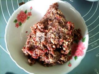 香辣<a href=/shicai/shucai/XiangGu/index.html target=_blank><u>香菇</u></a><a href=/shicai/rouqin/NiuRou/index.html target=_blank><u>牛肉</u></a>酱