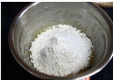 <a href=/shicai/guopin/HeiZhiMa/index.html target=_blank><u>黑<a href=/shicai/guopin/ZhiMa/index.html target=_blank><u>芝麻</u></a></u></a>核<a href=/shicai/guopin/Tao/index.html target=_blank><u>桃</u></a>酥