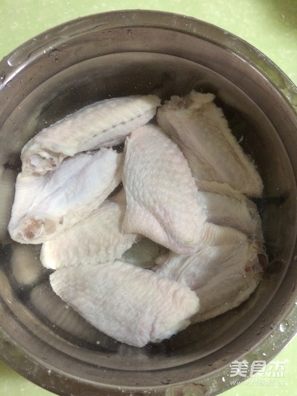 <a href=zt/aelkq target=_blank><u>奥尔良烤翅的做法</u></a>