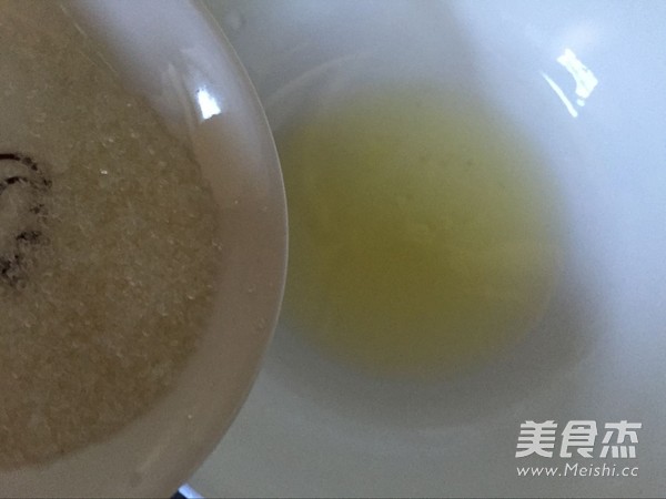 <a href=/shicai/guopin/ZhiMa/index.html target=_blank><u>芝麻</u></a>薄饼的做法