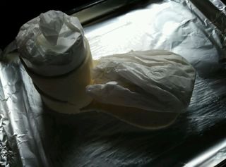 鞋子<a href=/shicai/mimian/MianBao/index.html target=_blank><u>面包</u></a>