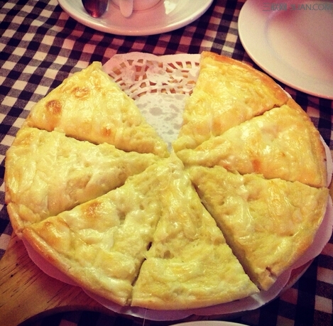 <a href=/shicai/guopin/LiuLian/index.html target=_blank><u>榴莲</u></a>披萨做法