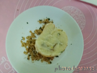 <a href=/shicai/shuichanpin/HaiTai/index.html target=_blank><u>海苔</u></a><a href=/shicai/rouqin/RouSong/index.html target=_blank><u>肉松</u></a><a href=/shicai/mimian/MianBao/index.html target=_blank><u>面包</u></a>卷