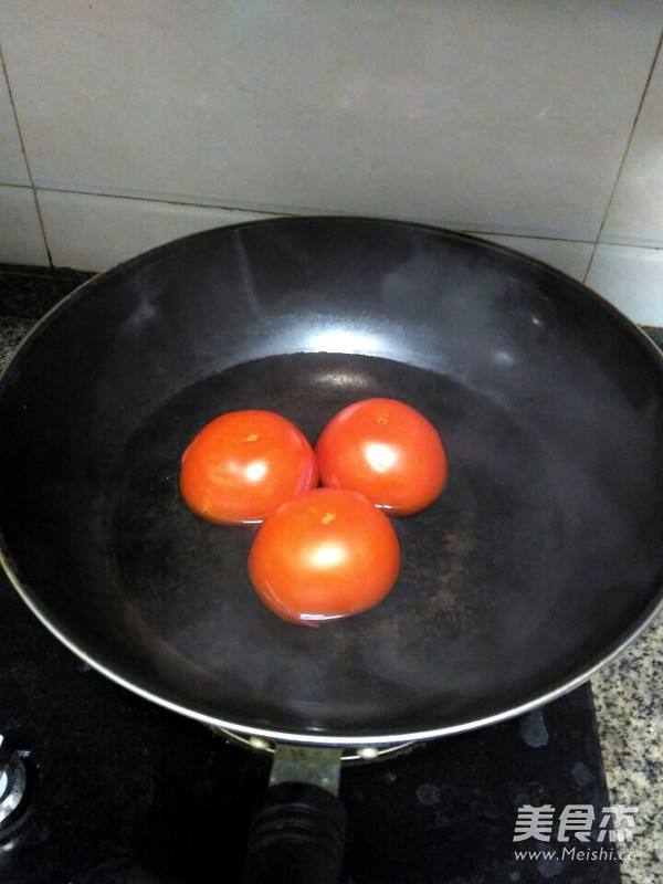 自制<a href=/shicai/diaoweipin/FanQieJiang/index.html target=_blank><u>番茄酱</u></a>的做法