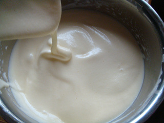 奇异果<a href=/shicai/mimian/NaiYou/index.html target=_blank><u>奶油</u></a>卷