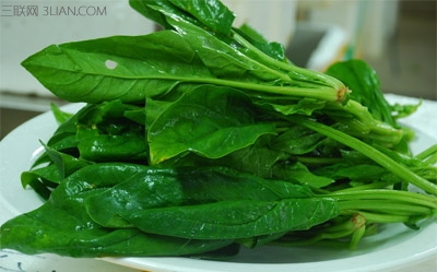 什么不能和<a href=/shicai/shucai/BoCai/index.html target=_blank><u>菠菜</u></a>一起吃