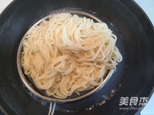 麻辣过瘾的宜宾燃面的做法