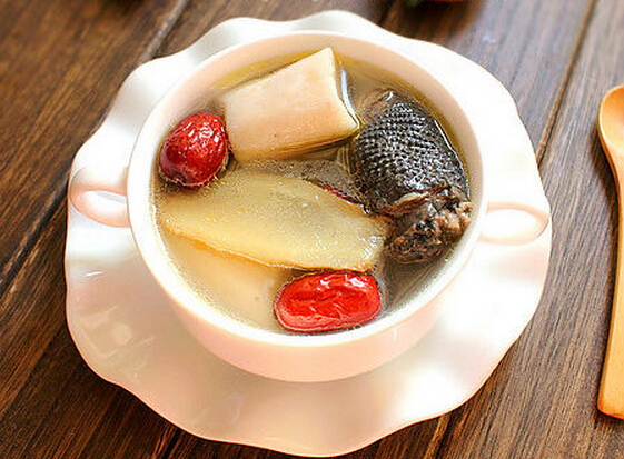 <a href=/shicai/shucai/ShanYao/index.html target=_blank><u>山药</u></a><a href=/shicai/rouqin/WuJi/index.html target=_blank><u>乌鸡</u></a>汤怎么做?