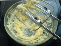 在家怎么做<a href=/shicai/guopin/YaoGuo/index.html target=_blank><u>腰果</u></a>趣多多