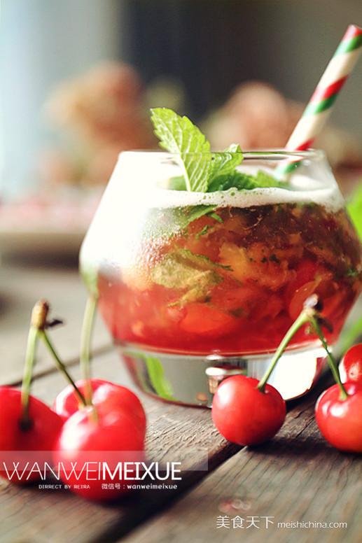 樱<a href=/shicai/guopin/Tao/index.html target=_blank><u>桃</u></a>鸡尾酒