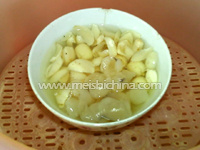 <a href=/shicai/shucai/BaiHe/index.html target=_blank><u>百合</u></a>莲桂冰糖饮