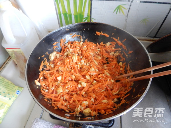 <a href=/shicai/shucai/HuLuoBo/index.html target=_blank><u>胡<a href=/shicai/shucai/LuoBo/index.html target=_blank><u>萝卜</u></a></u></a><a href=/shicai/rouqin/JiDan/index.html target=_blank><u>鸡蛋</u></a>馅饼的做法