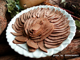 蒸着吃的卤<a href=/shicai/rouqin/ZhuXin/index.html target=_blank><u>猪心</u></a>